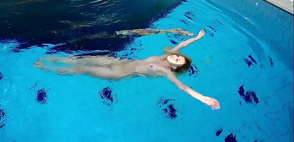  Milana Voda hot underwater pool